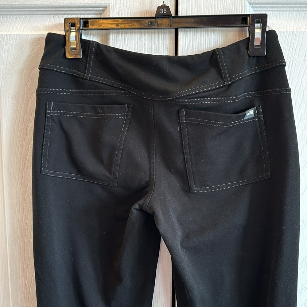 Ladies the North face black yoga stretch pants, size S. Create a bundle & save!